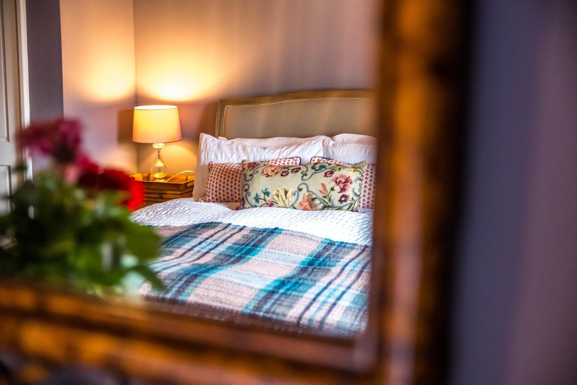 Large Country Cottage, Sleeps 8 - Spa Facilities, Garden Bar, Catering Services, Free Parking, Nature Reserve, Hen Parties Scunthorpe Exteriör bild