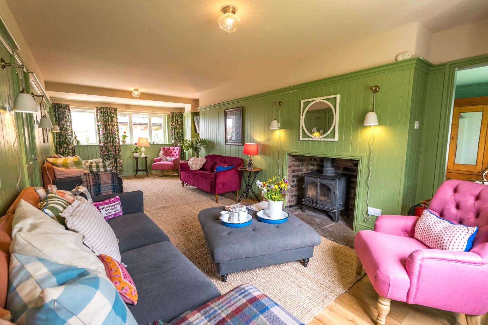 Large Country Cottage, Sleeps 8 - Spa Facilities, Garden Bar, Catering Services, Free Parking, Nature Reserve, Hen Parties Scunthorpe Exteriör bild