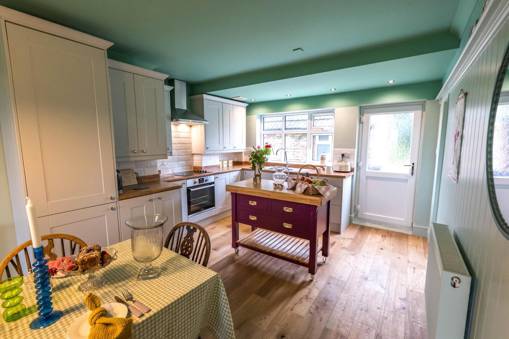 Large Country Cottage, Sleeps 8 - Spa Facilities, Garden Bar, Catering Services, Free Parking, Nature Reserve, Hen Parties Scunthorpe Exteriör bild