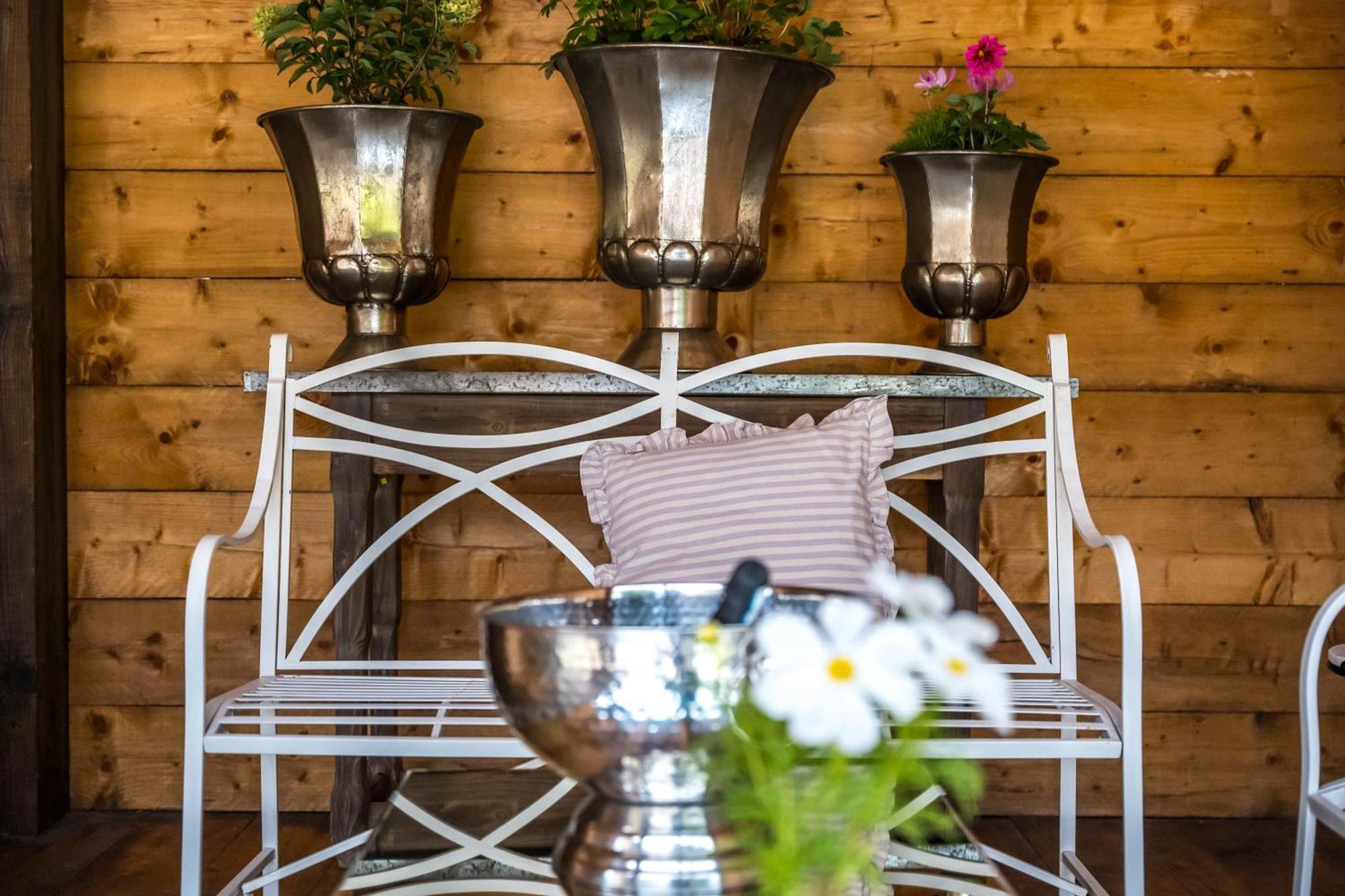 Large Country Cottage, Sleeps 8 - Spa Facilities, Garden Bar, Catering Services, Free Parking, Nature Reserve, Hen Parties Scunthorpe Exteriör bild